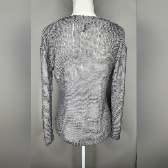 RAZZLE DAZZLE Soft Gray sweater. Size: Small - Picture 2 of 9